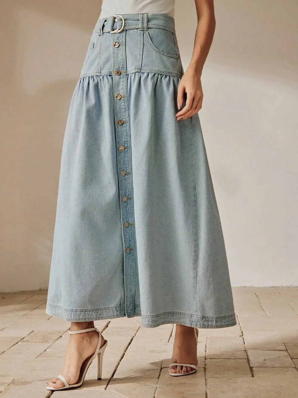 Light Wash Casual Women's Elegant Button Up Denim Waist Maxi Skirt With Belt - Picture 4 of 6
